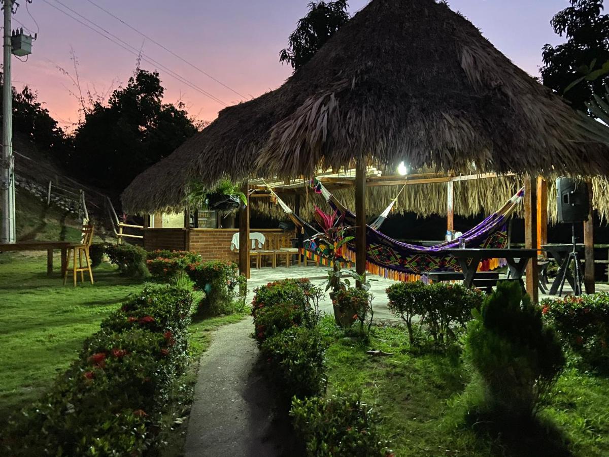 Ecohostal Palmares Del Rio Guachaca Exterior foto
